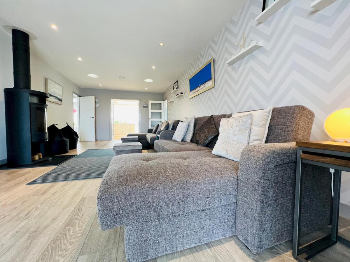 Pass The Keys Fabulous Beach Front Holiday Location Lydd Eksteriør billede
