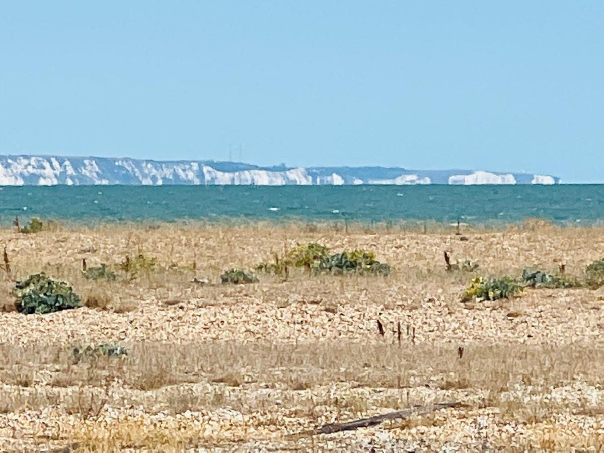 Pass The Keys Fabulous Beach Front Holiday Location Lydd Eksteriør billede