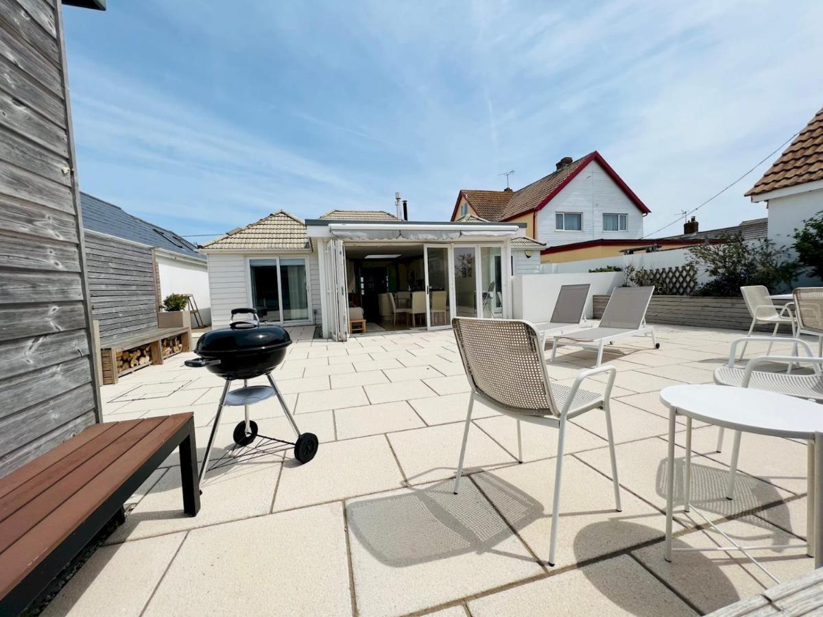 Pass The Keys Fabulous Beach Front Holiday Location Lydd Eksteriør billede