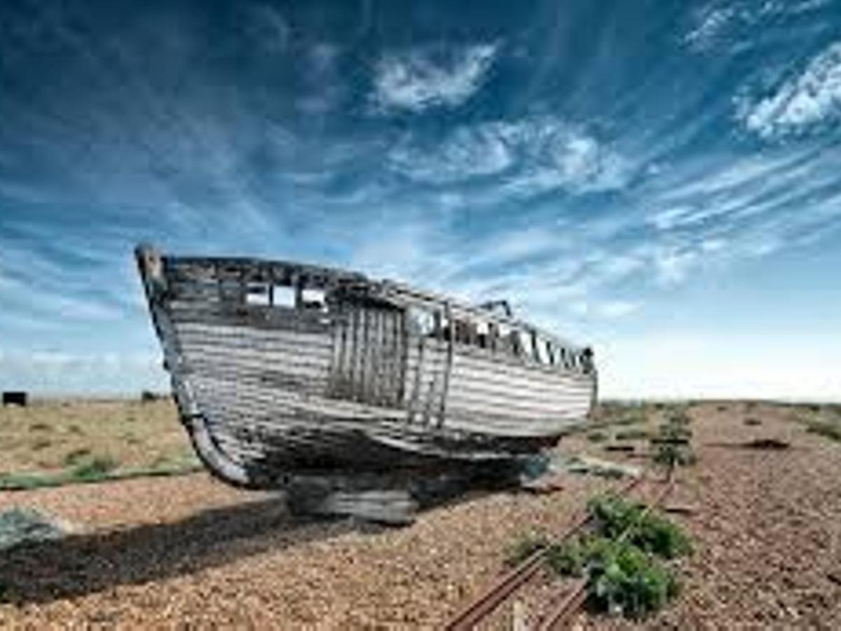 Pass The Keys Fabulous Beach Front Holiday Location Lydd Eksteriør billede
