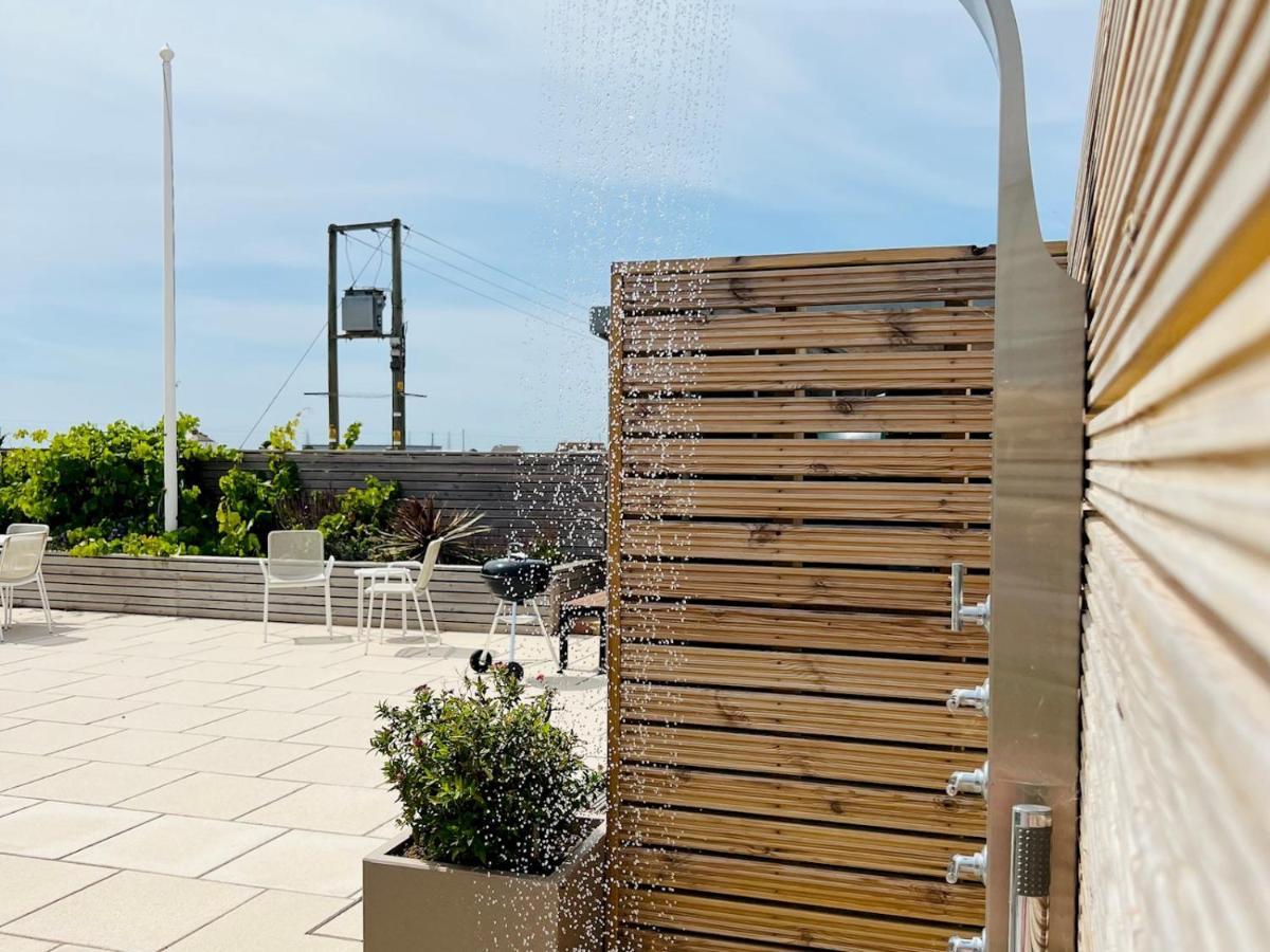 Pass The Keys Fabulous Beach Front Holiday Location Lydd Eksteriør billede